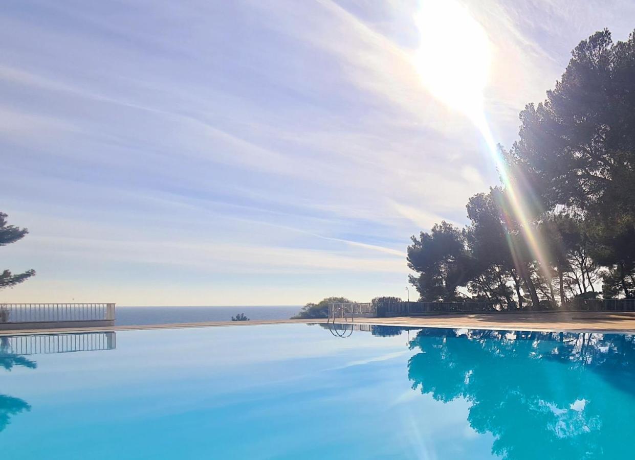 Superbe Appartement Dans Cadre D'Exception - Piscine, Plage Et Tennis Prive Bandol Extérieur photo